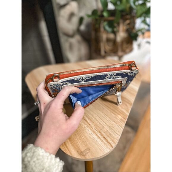 Spartina Crossbody  - Picture 8 of 14